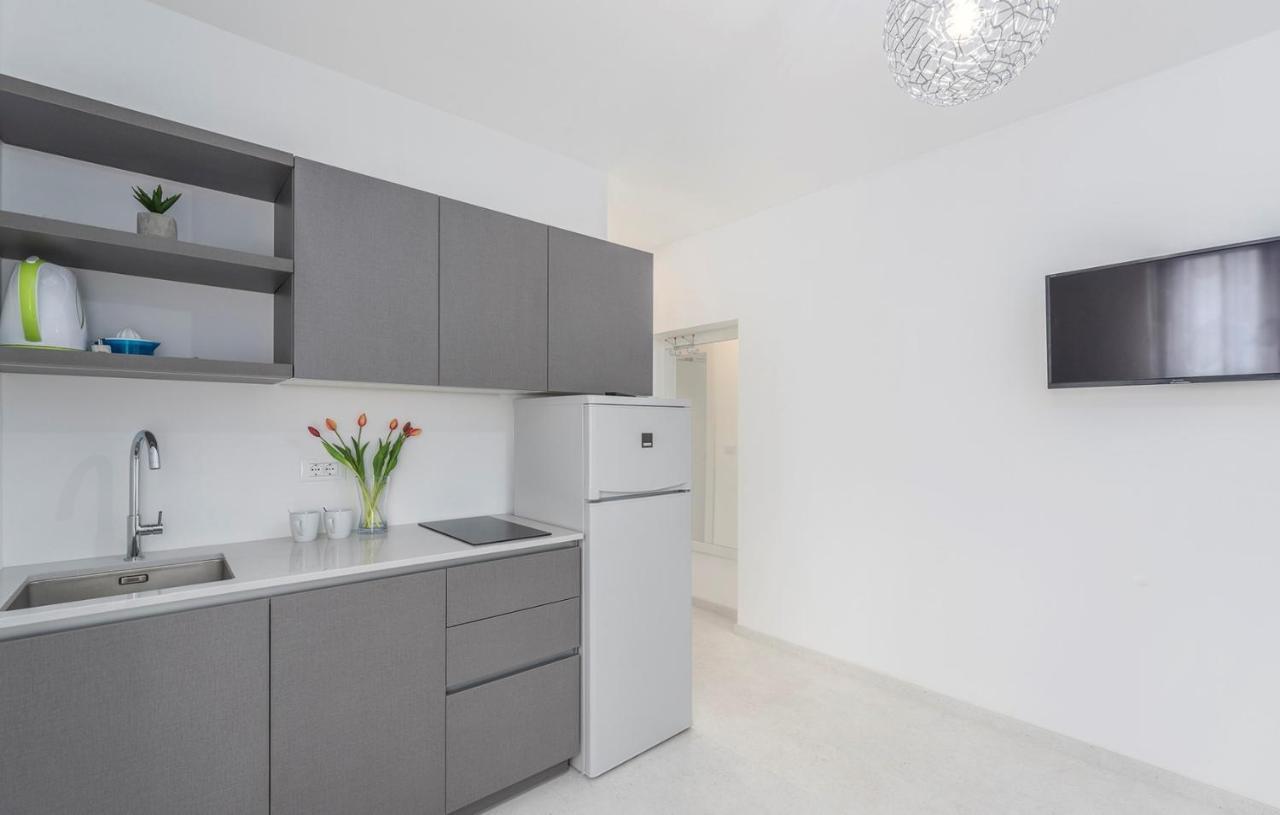 Apartments Zrnic Πόρετς Εξωτερικό φωτογραφία