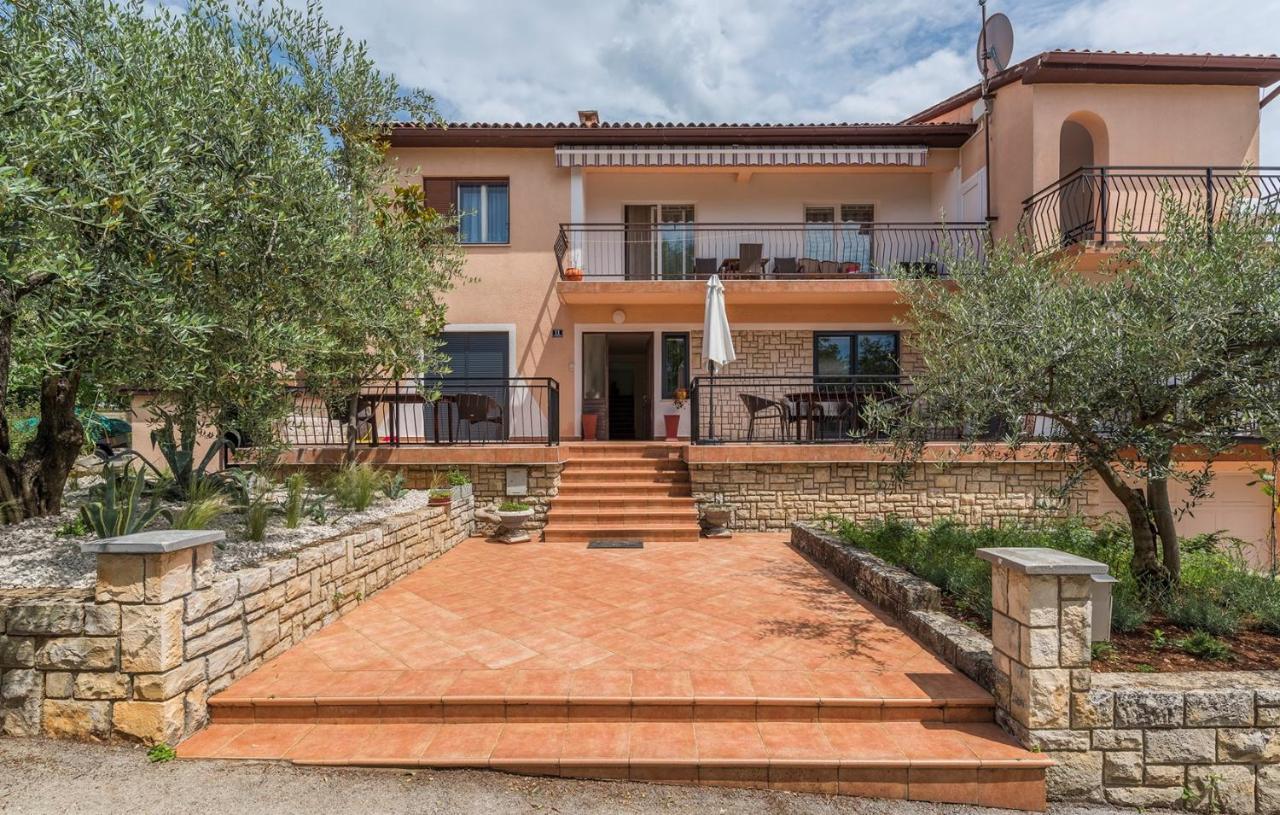 Apartments Zrnic Πόρετς Δωμάτιο φωτογραφία