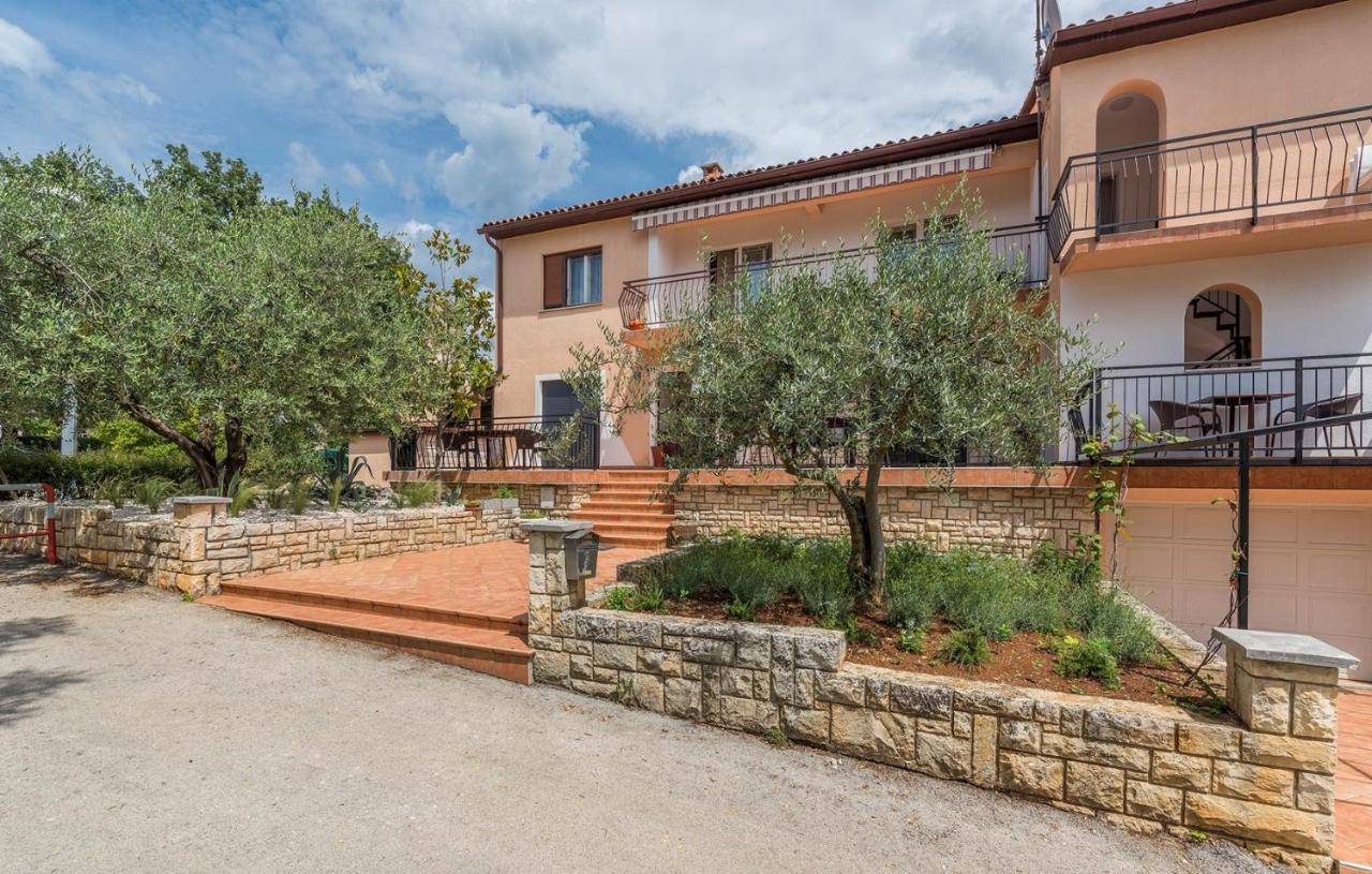 Apartments Zrnic Πόρετς Δωμάτιο φωτογραφία