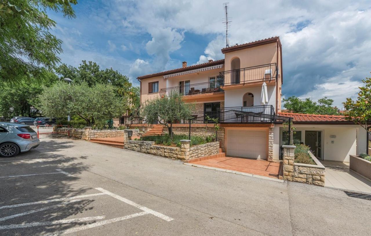 Apartments Zrnic Πόρετς Δωμάτιο φωτογραφία