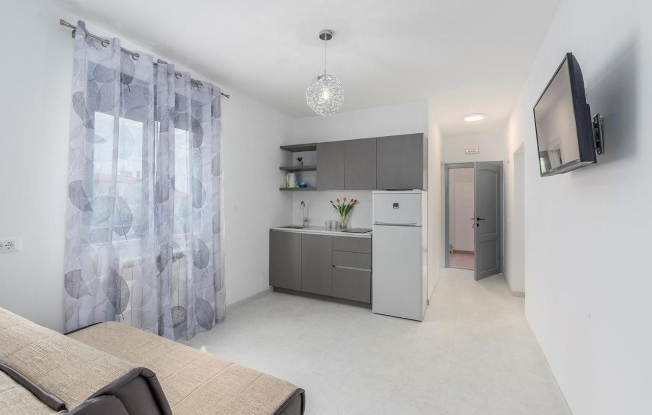 Apartments Zrnic Πόρετς Δωμάτιο φωτογραφία