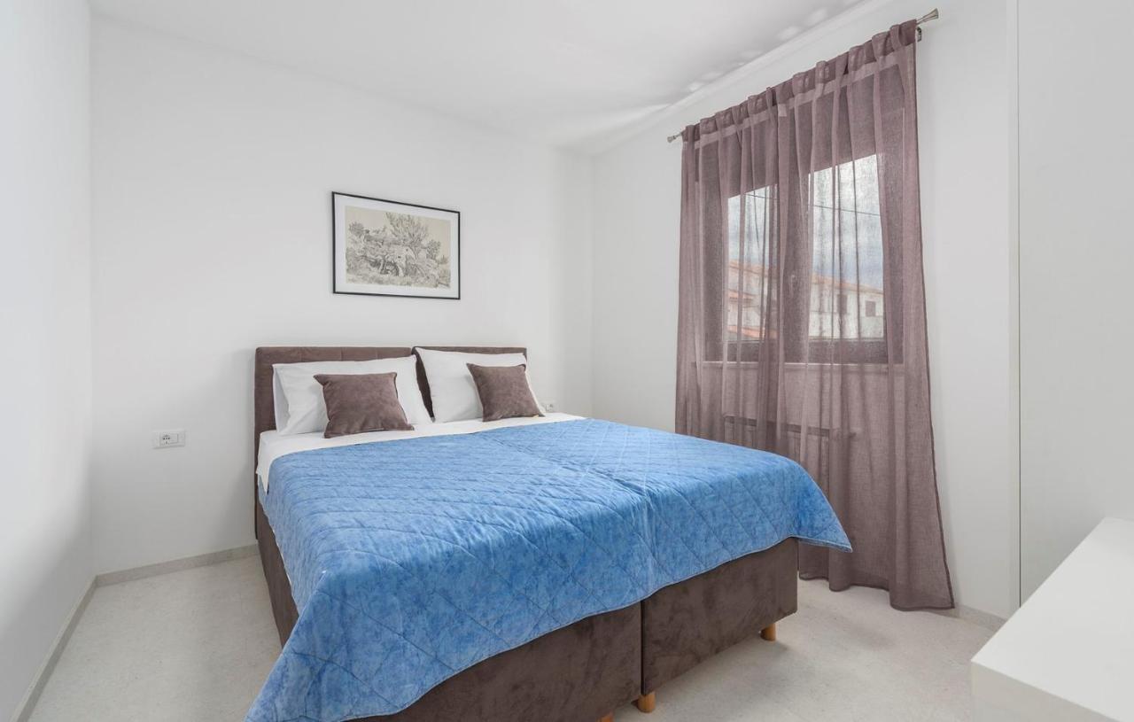 Apartments Zrnic Πόρετς Δωμάτιο φωτογραφία