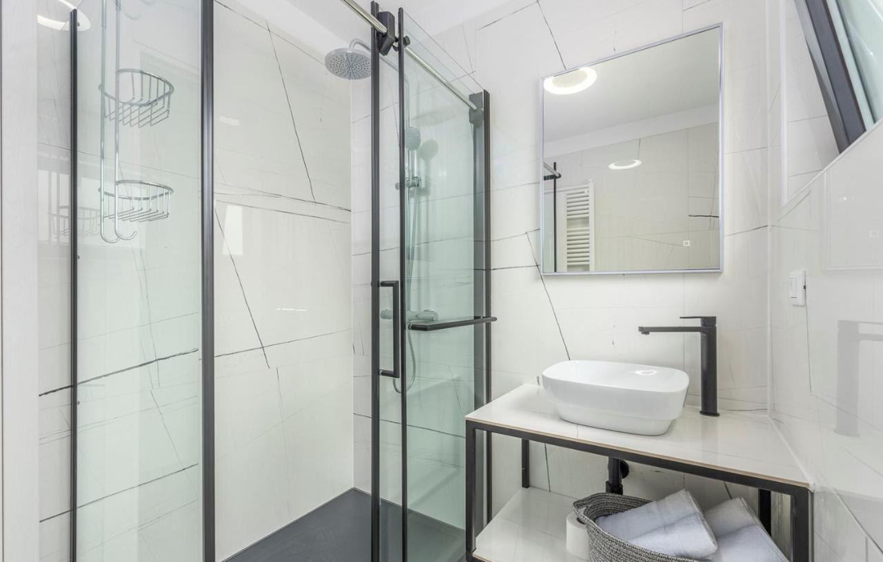 Apartments Zrnic Πόρετς Δωμάτιο φωτογραφία