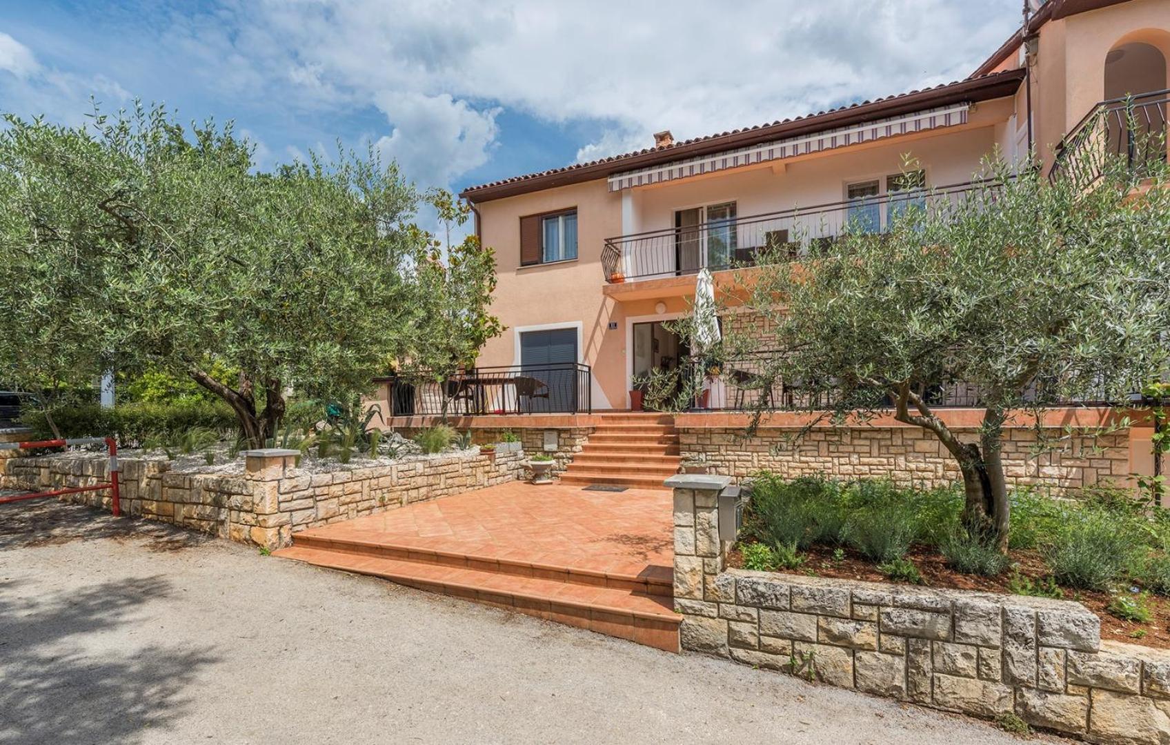 Apartments Zrnic Πόρετς Εξωτερικό φωτογραφία